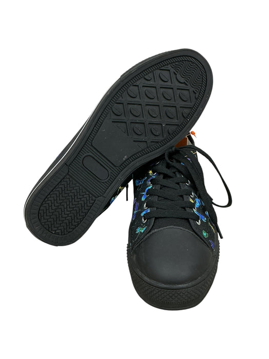 Tenis 8.5