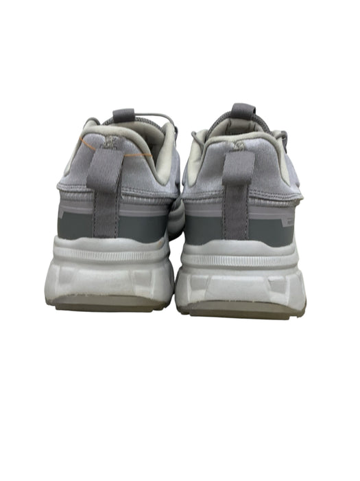 Tenis 8.5