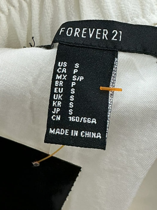 Short S (FOREVER 21)