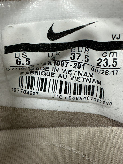 Tenis 6.5 (NIKE)