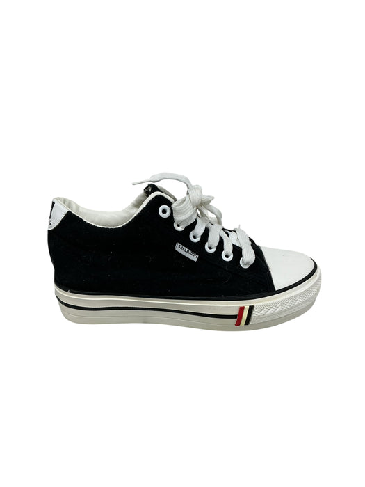 Tenis