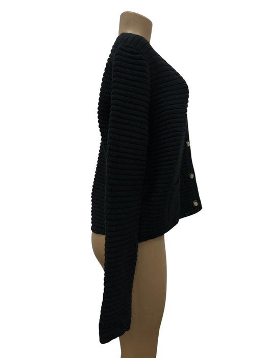 Sueter XL (HILARY RADLEY)