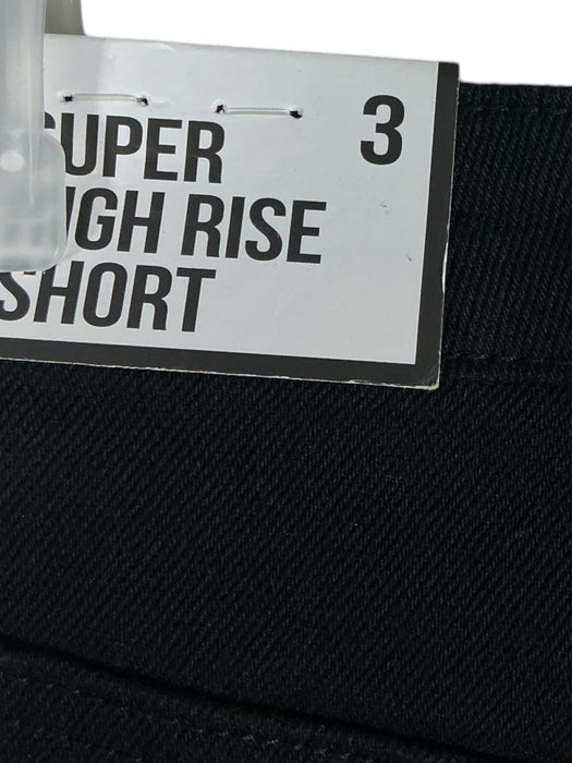 Short 3 (ALMOST FAMOUS)