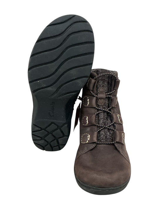 Bota 2.5Y (CLARKS)
