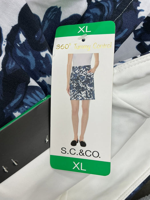 Falda short XL (S.C. & CO.)