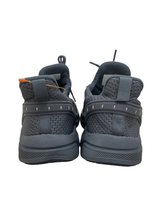 Tenis