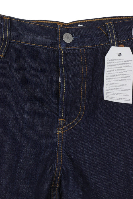 Short 28  (LEVI`S STRAUSS & CO)