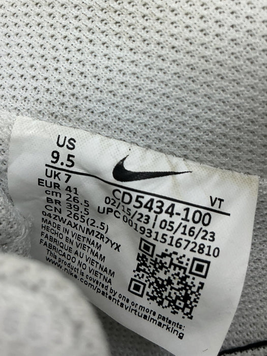 Tenis 9.5 (NIKE)