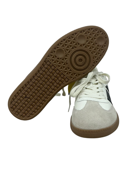 Tenis 8.5