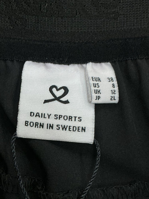 Short 8 (DAILY SPORTS)