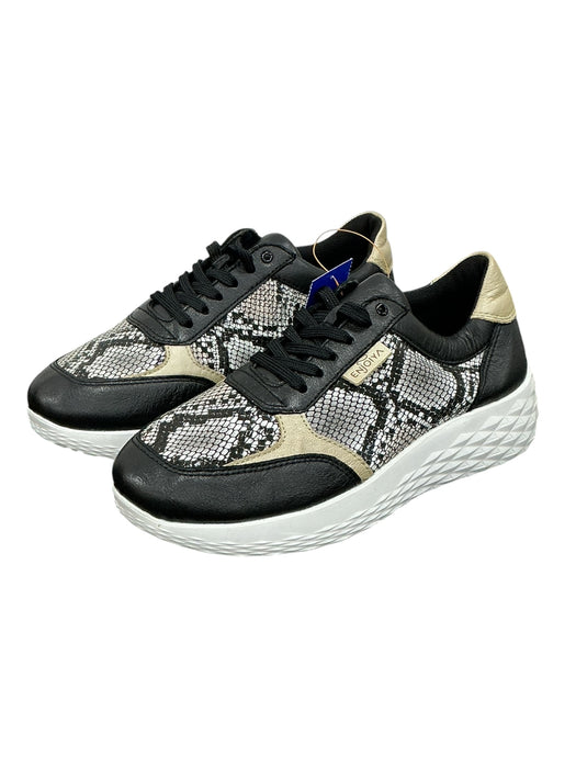 Tenis 38