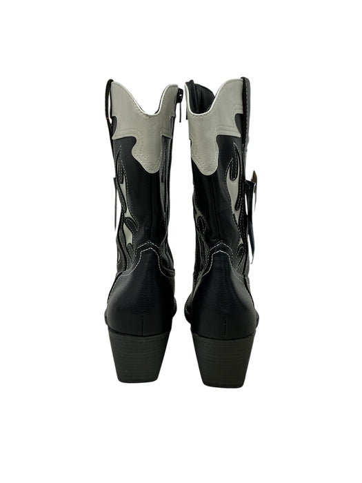 Bota 7.5 (UNIVERSAL THREAD)