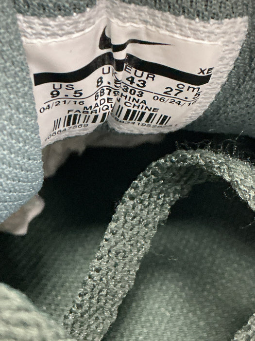 Tenis 9.5 (NIKE)