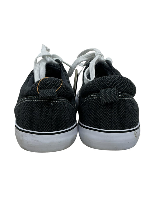 Tenis 10 (UNIVERSAL THREADS)