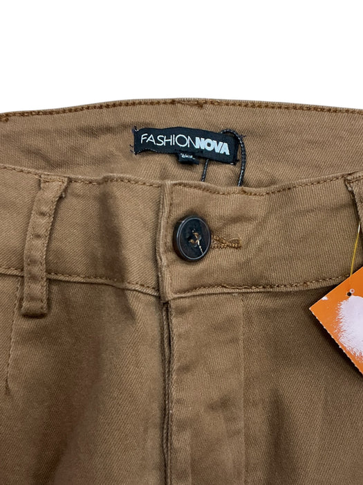 Pantalón M (FASHION NOVA)