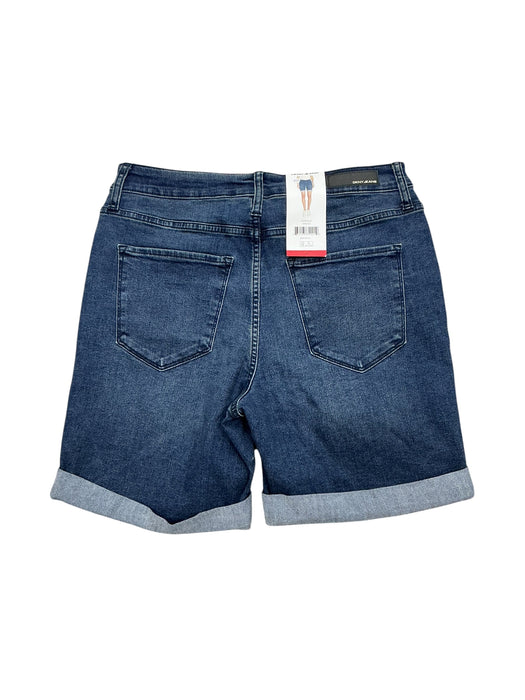 Short 8 (DKNY)