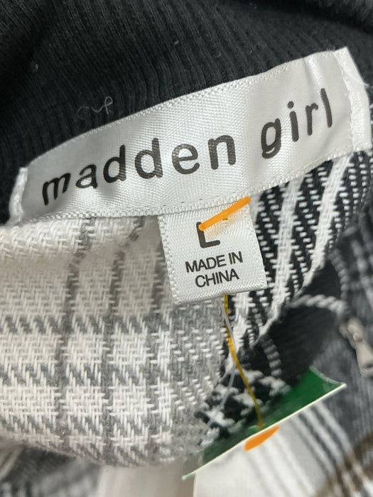 Chumpa L (MADDEN GIRL)
