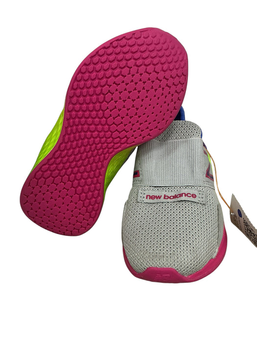 Tenis para niña 8 (NEW BALANCE)