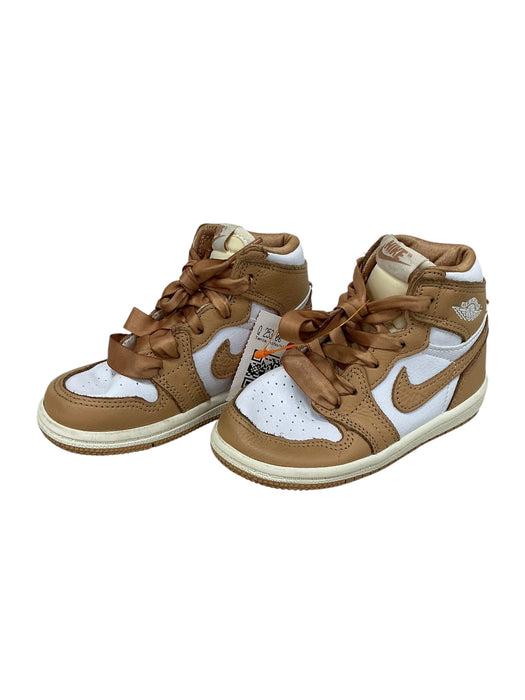 Tenis para bebé 7C (JORDAN)