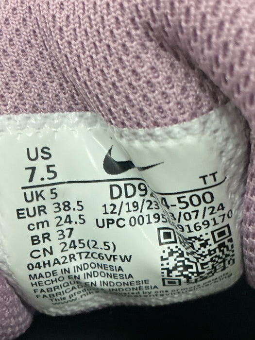 Tenis 7.5 (NIKE)