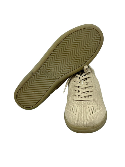 Tenis