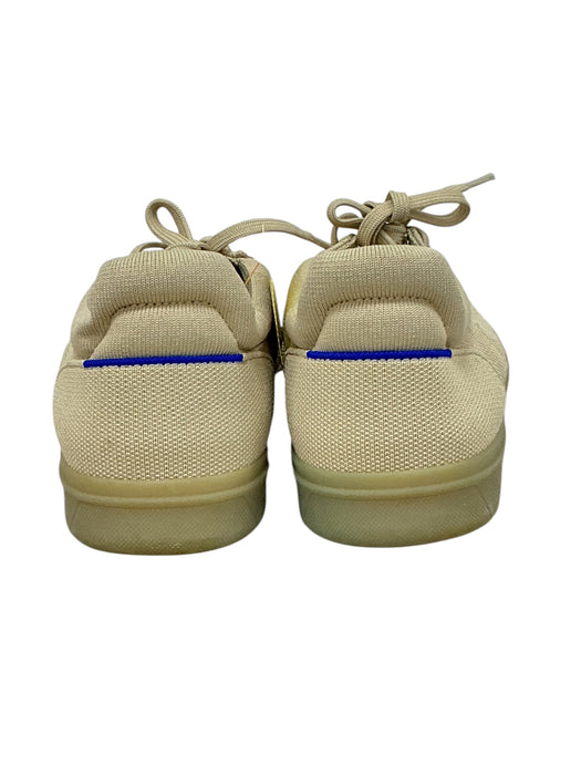 Tenis