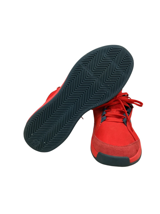 Tenis 7.5 (DECATHLON)