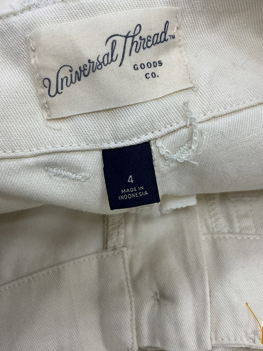 Pantalón 4 (UNIVERSAL THREAD)