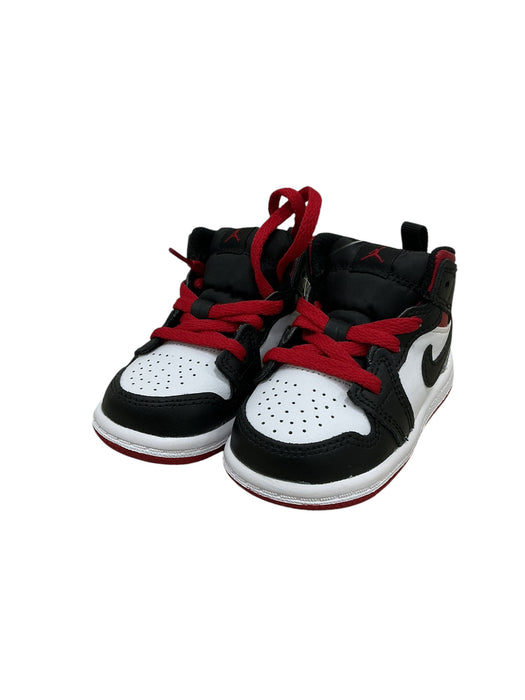 Tenis para bebé 4C  (JORDAN)