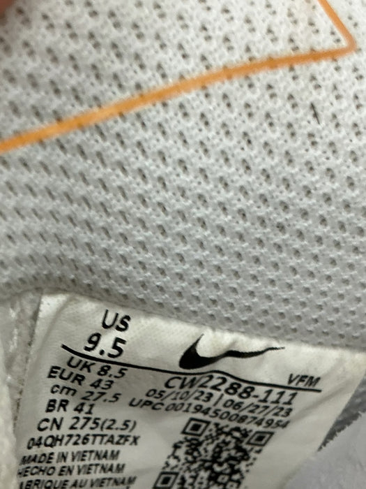 Tenis 9.5 (NIKE)