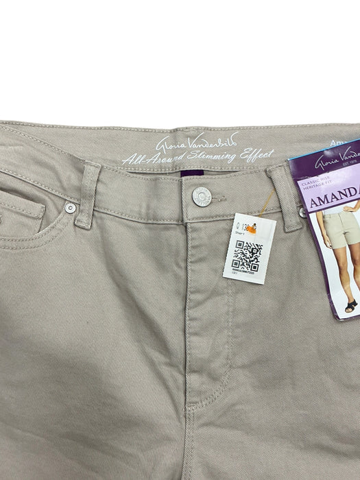Short 12 (GLORIA VANDERBILT)