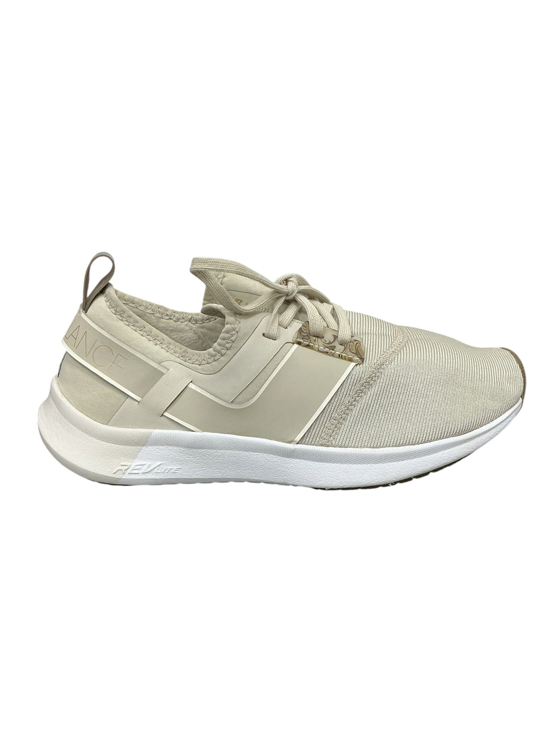 Tenis 8 (NEW BALANCE)