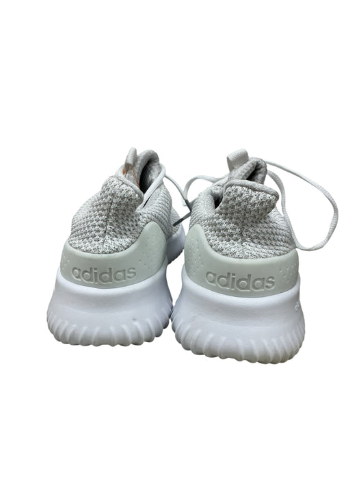 Tenis 8.5