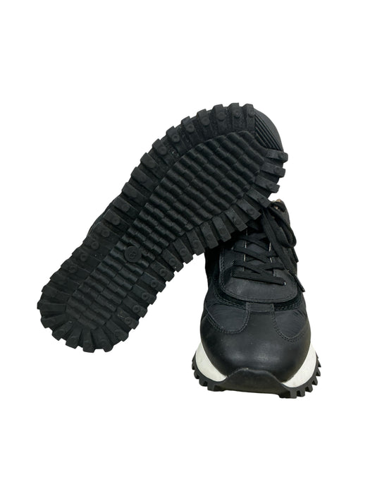 Tenis