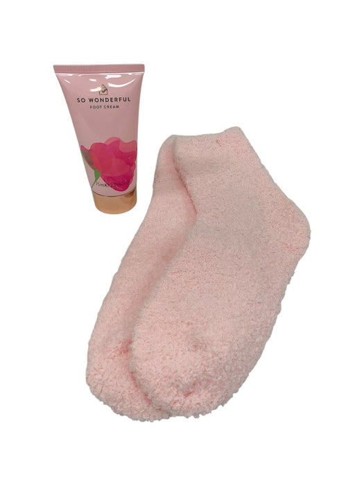 Crema de pies So Wonderful y calcetines esponjosos rosa - contenido del kit
