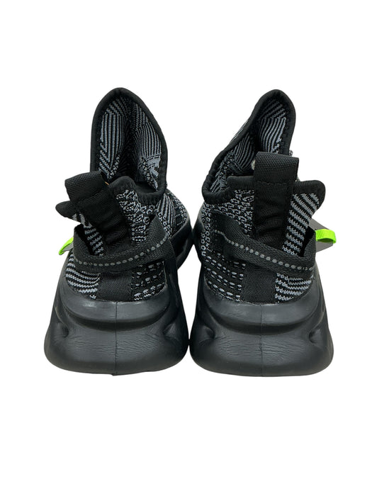 Tenis