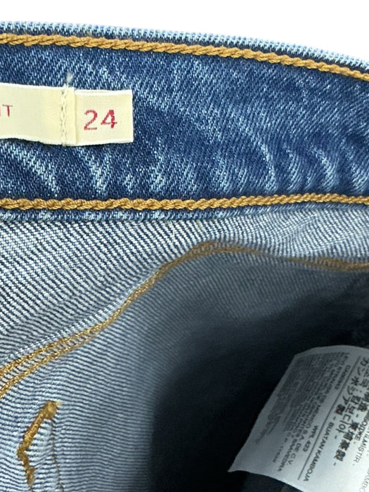 Pantalón 24*26 (LEVIS)