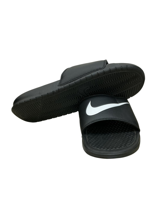 Sandalia 10 (NIKE)