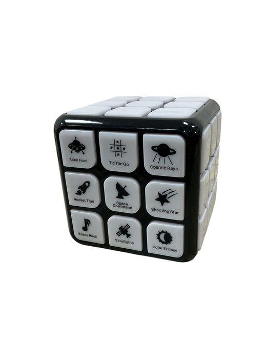 Cubo de juegos con luces