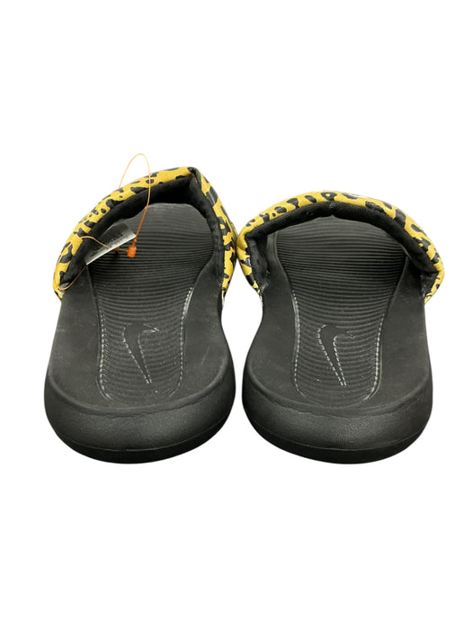 Sandalia 10 (NIKE)