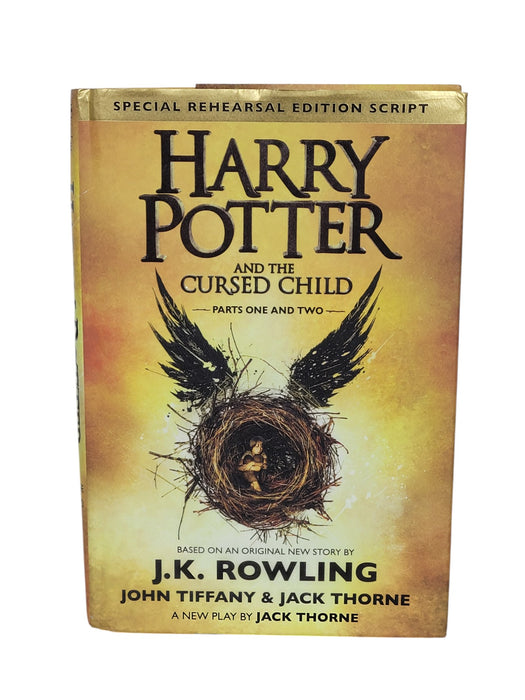 Libro Harry Potter and the cursed child (ARTHUR A. LEVINE)