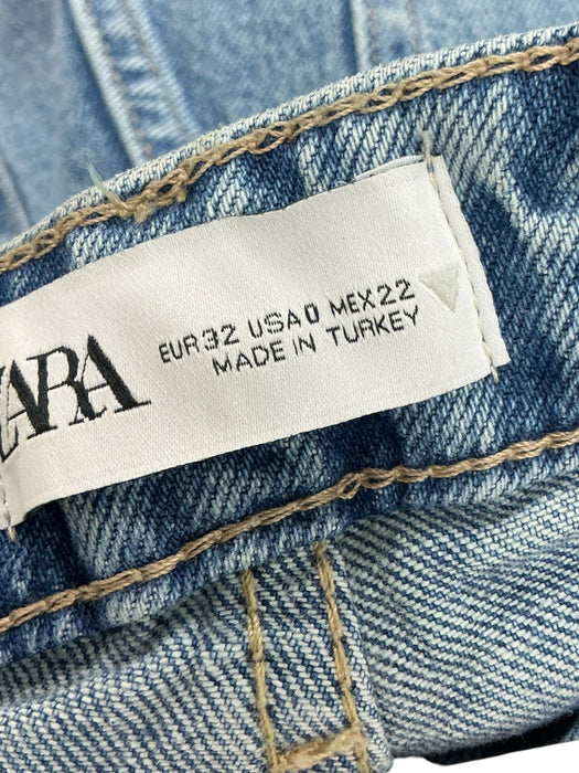 Pantalón 32 (ZARA)