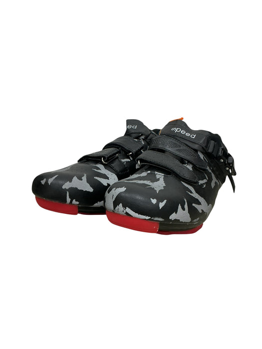 Tenis 46