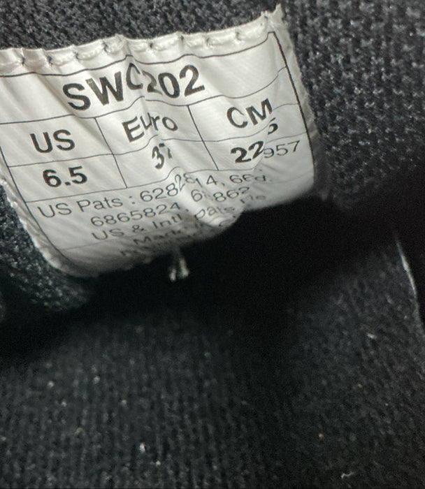 Tenis 6.5