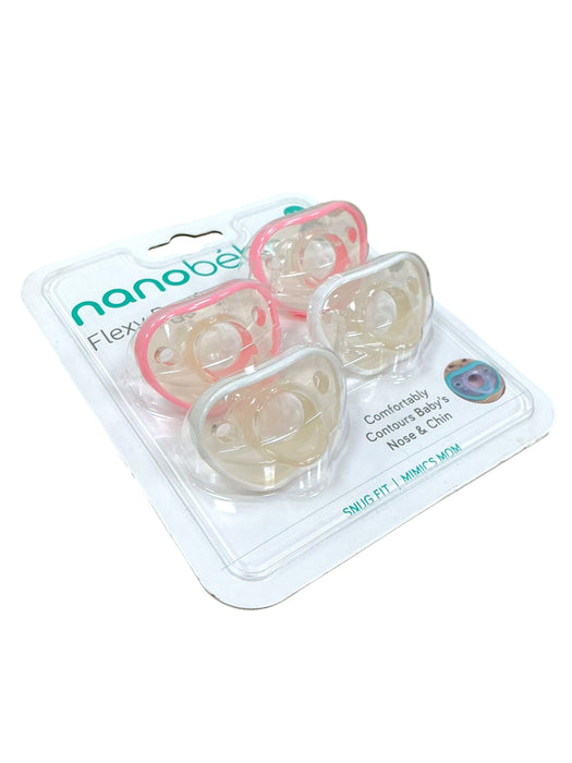Set 4 chupetes Nanobébé Flexy Pacifier - vista lateral del empaque con los 4 chupetes visibles