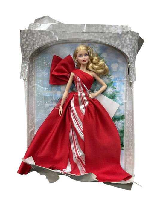 Muñeca con vestido de gala
