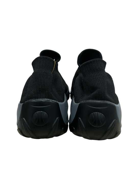 Tenis