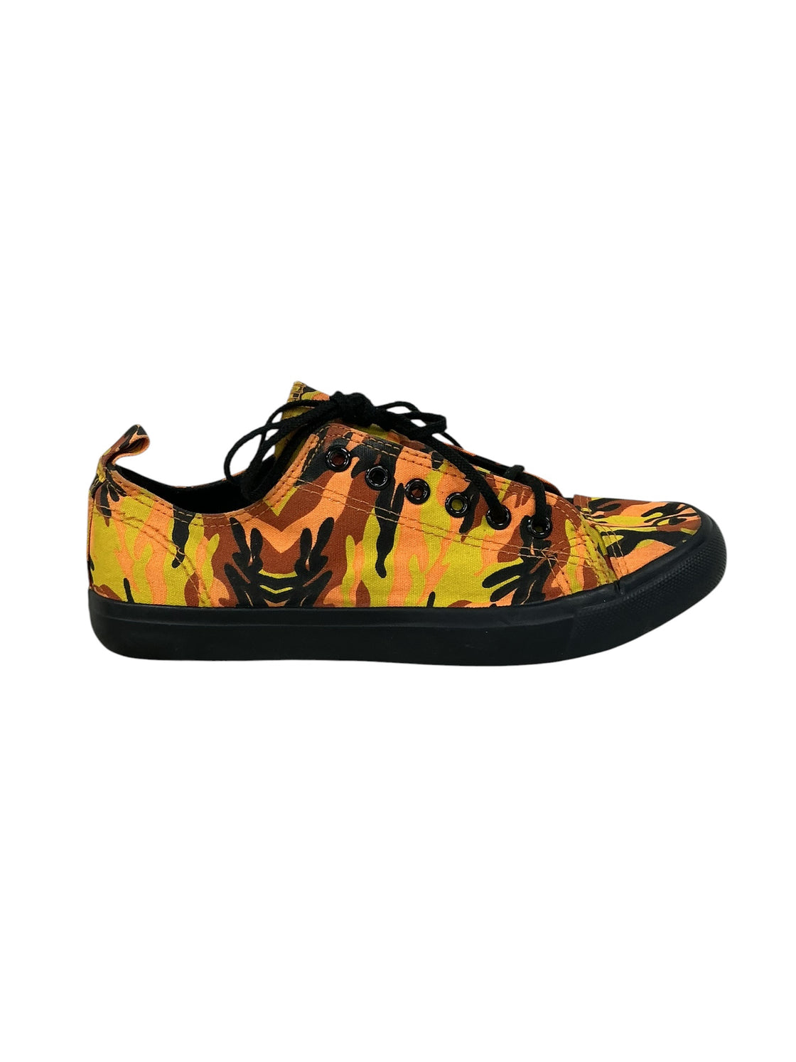 Tenis 8.5