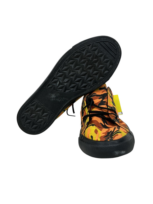 Tenis 8.5