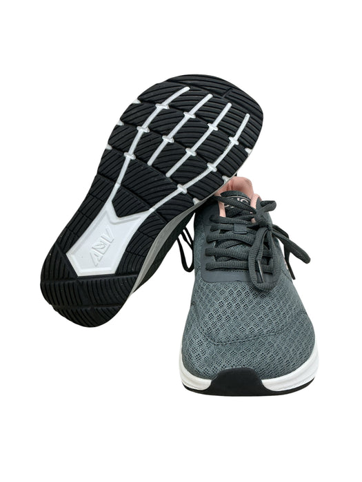 Tenis 7.5